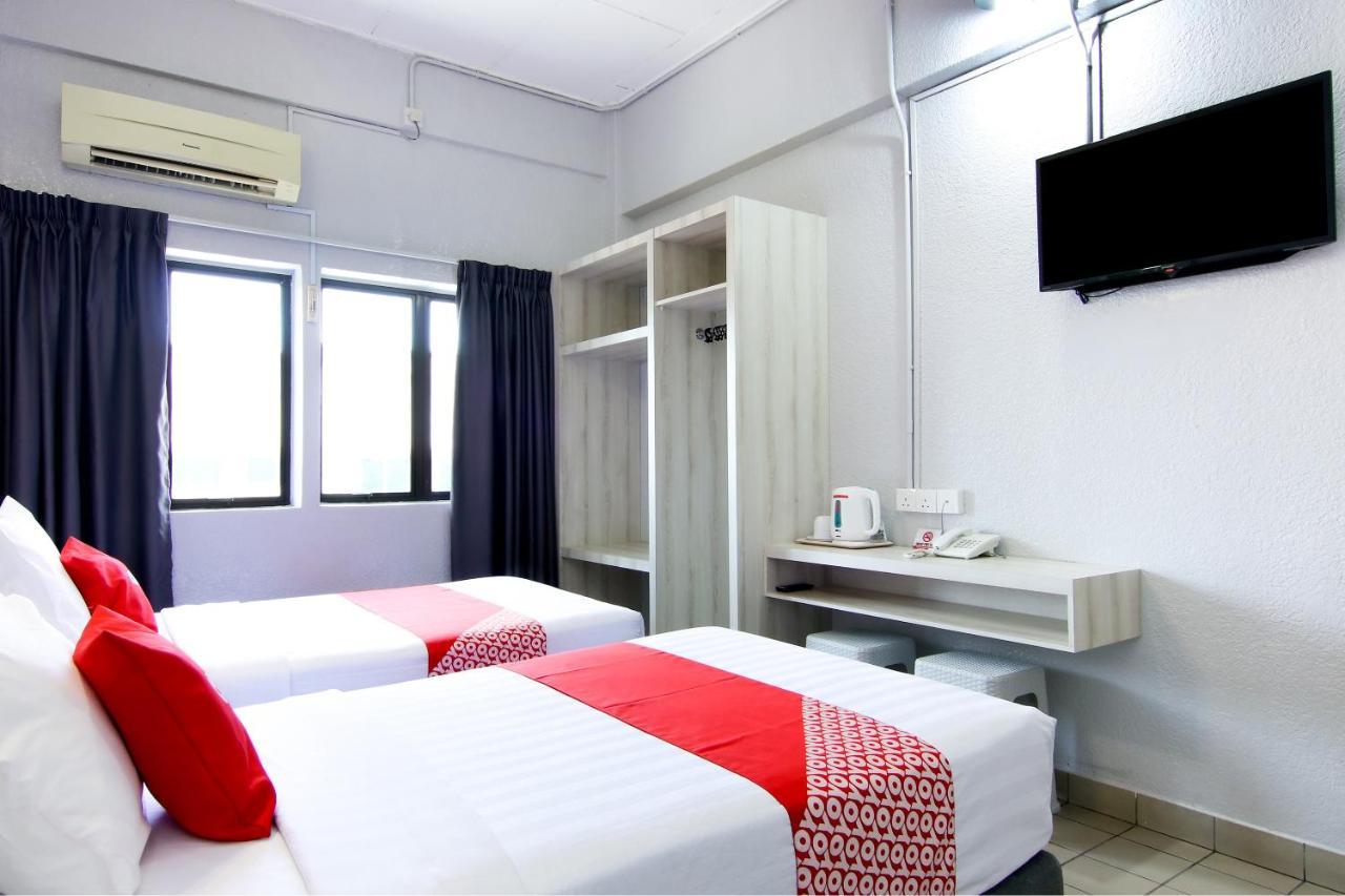 Oyo 89846 Lotus Inn Hotel Malacca Exteriér fotografie